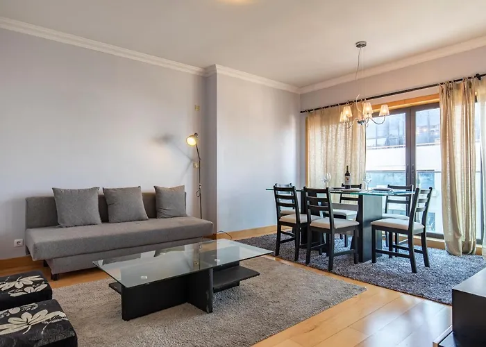 Lovelystay - Modern Apartment In Anjos