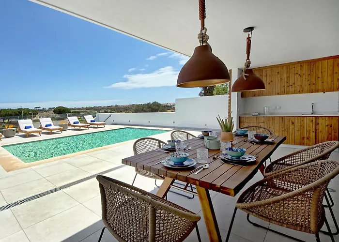 Villa Ocean Marina, Panoramic And Heatable Pool By Dreamvillasalbufeira