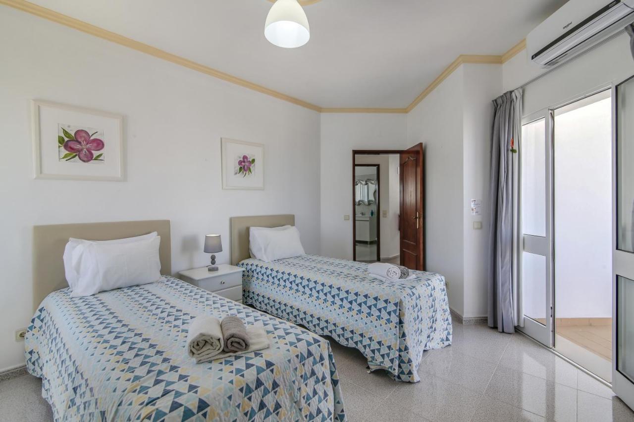 Villa Santo Estevao