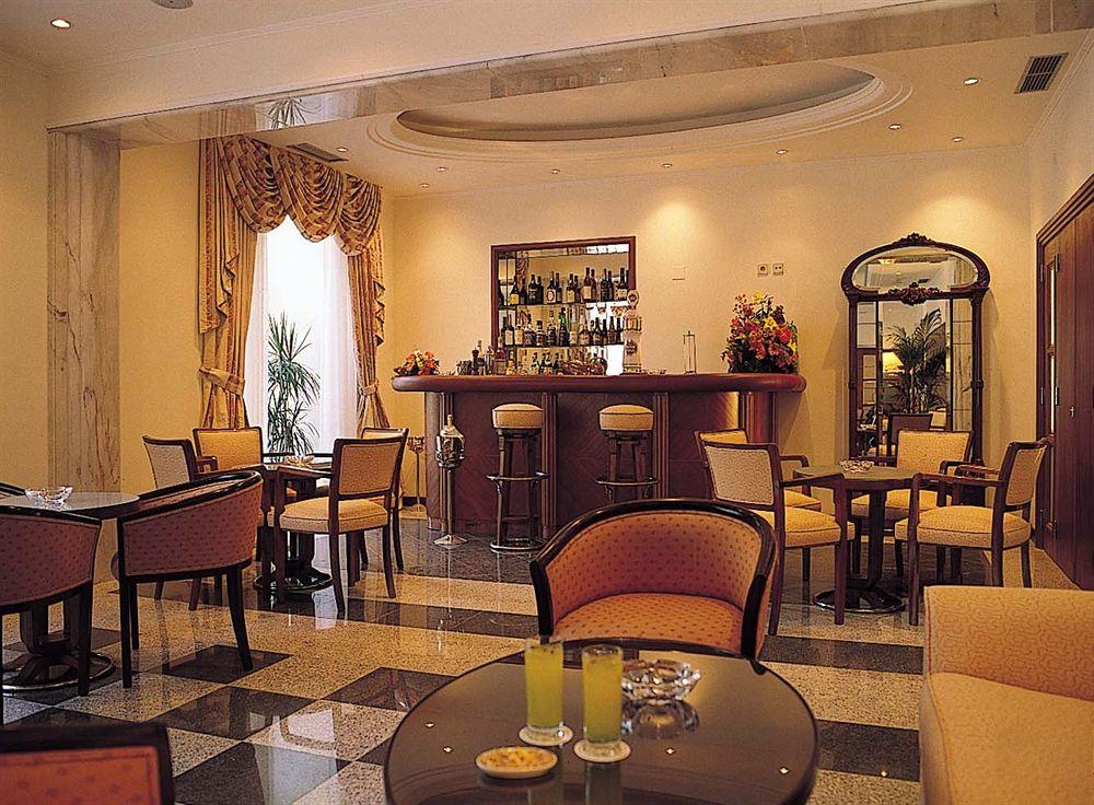 Hotel Metropole