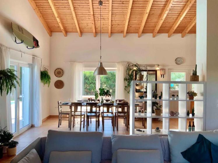 Endless Summer Surf House Guest house