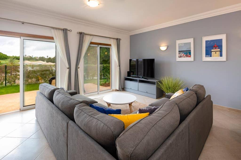 Apartment Luxury With Free Use Of Pool, Gym And