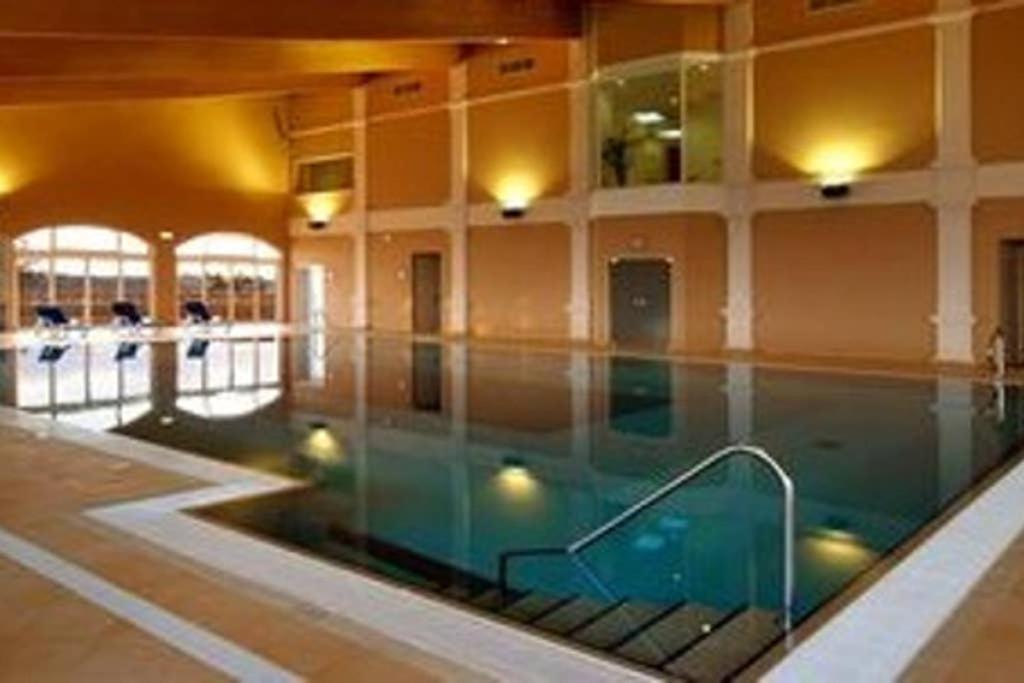 Luxury With Free Use Of Pool, Gym And Apartment