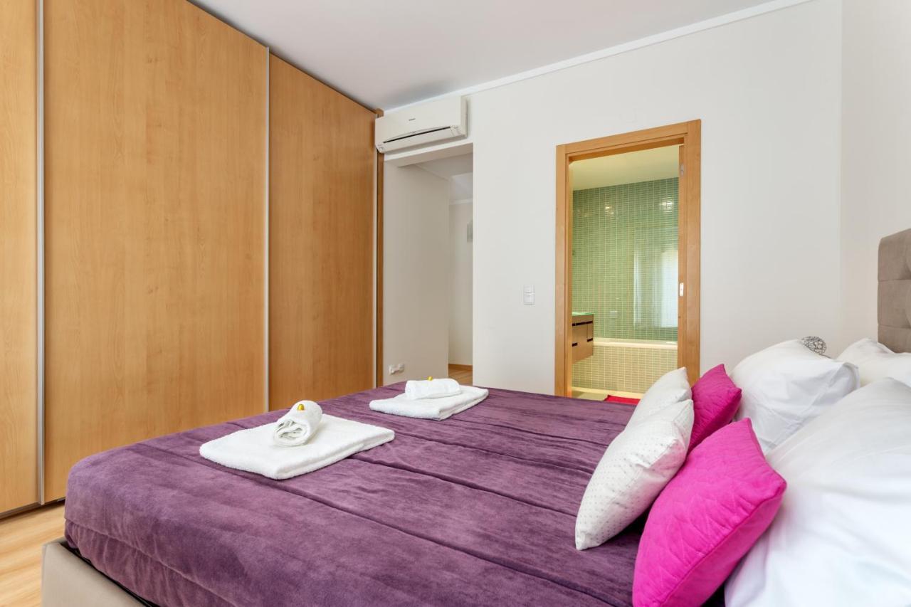 Apartment Privilege Folha De Louro With Rooftop Pool, Village Marina - Olhao