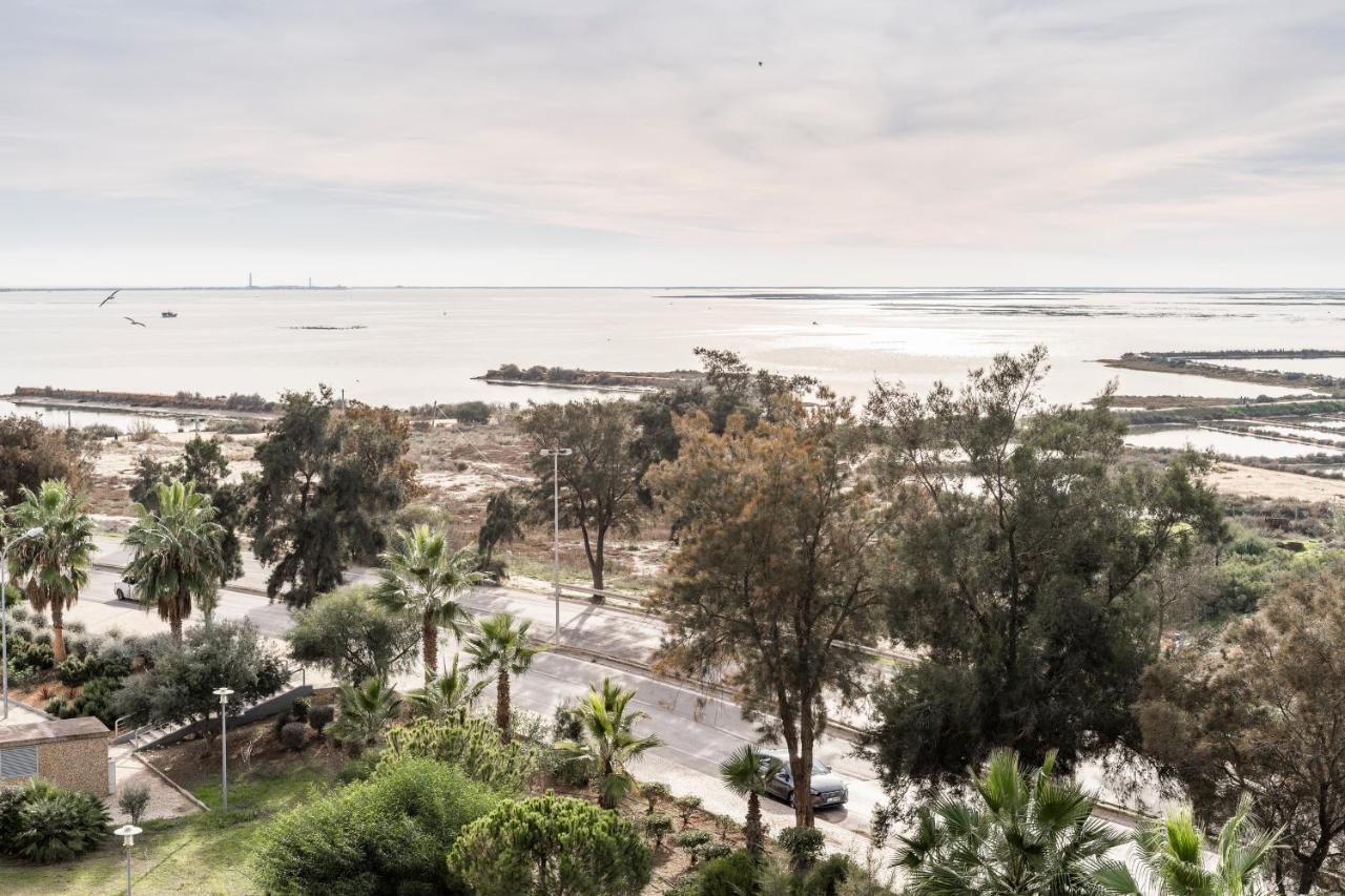 Oceanfront: Luxury Spectacular Sea Views And Pool * Olhão