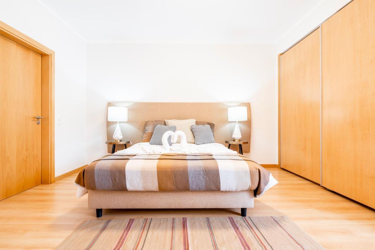 Oceanfront: Luxury Spectacular Sea Views And Pool Olhão