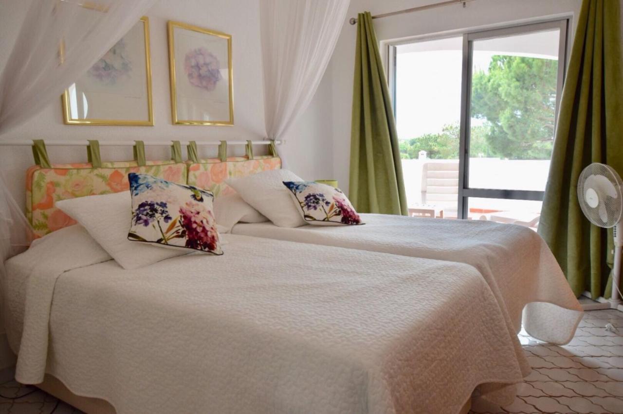 Oleander Vale do Lobo