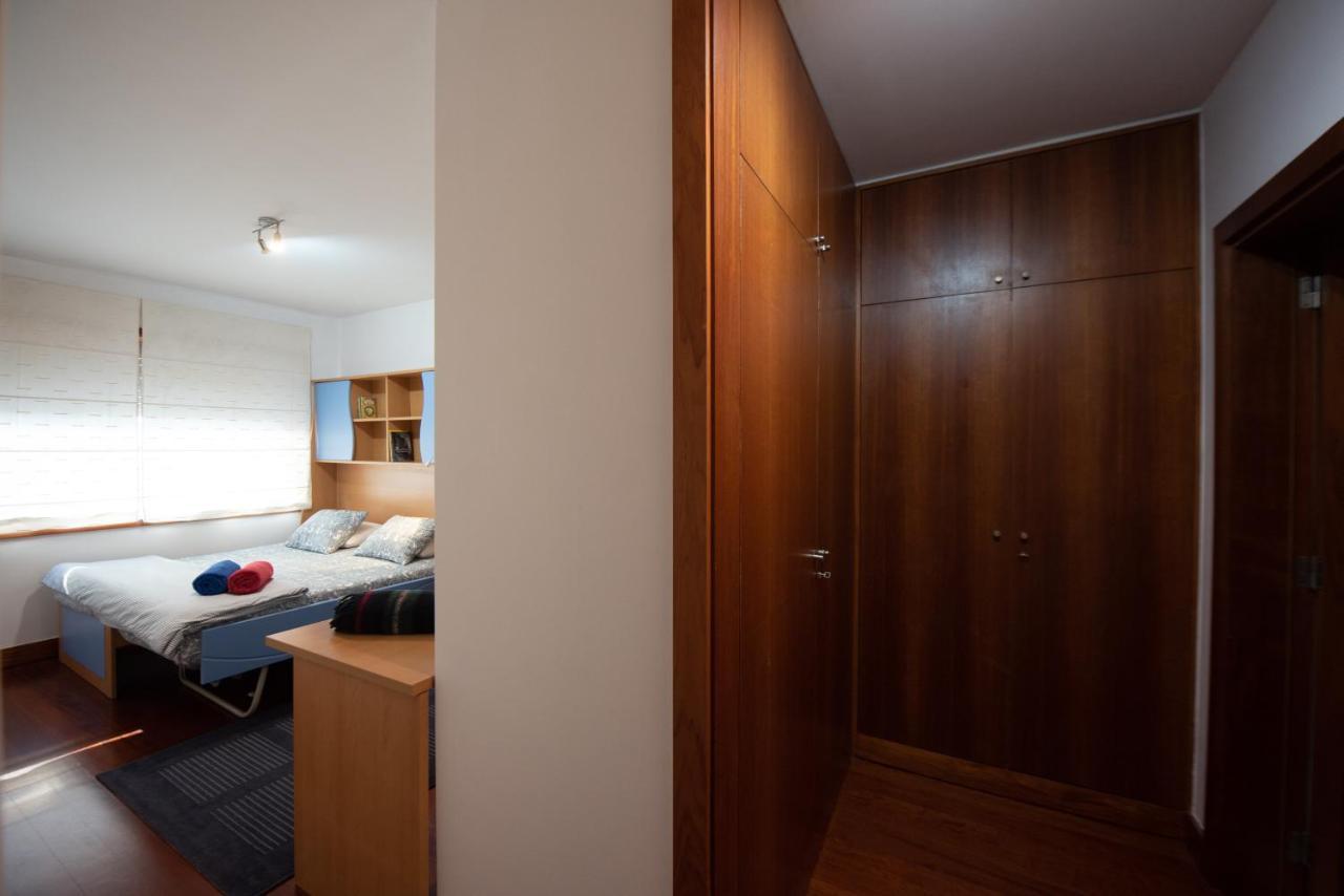 Apartment Em Com Piscina