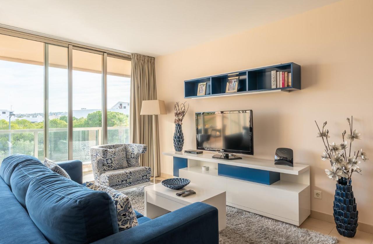 Herdade Dos Salgados Lagoas Apartment