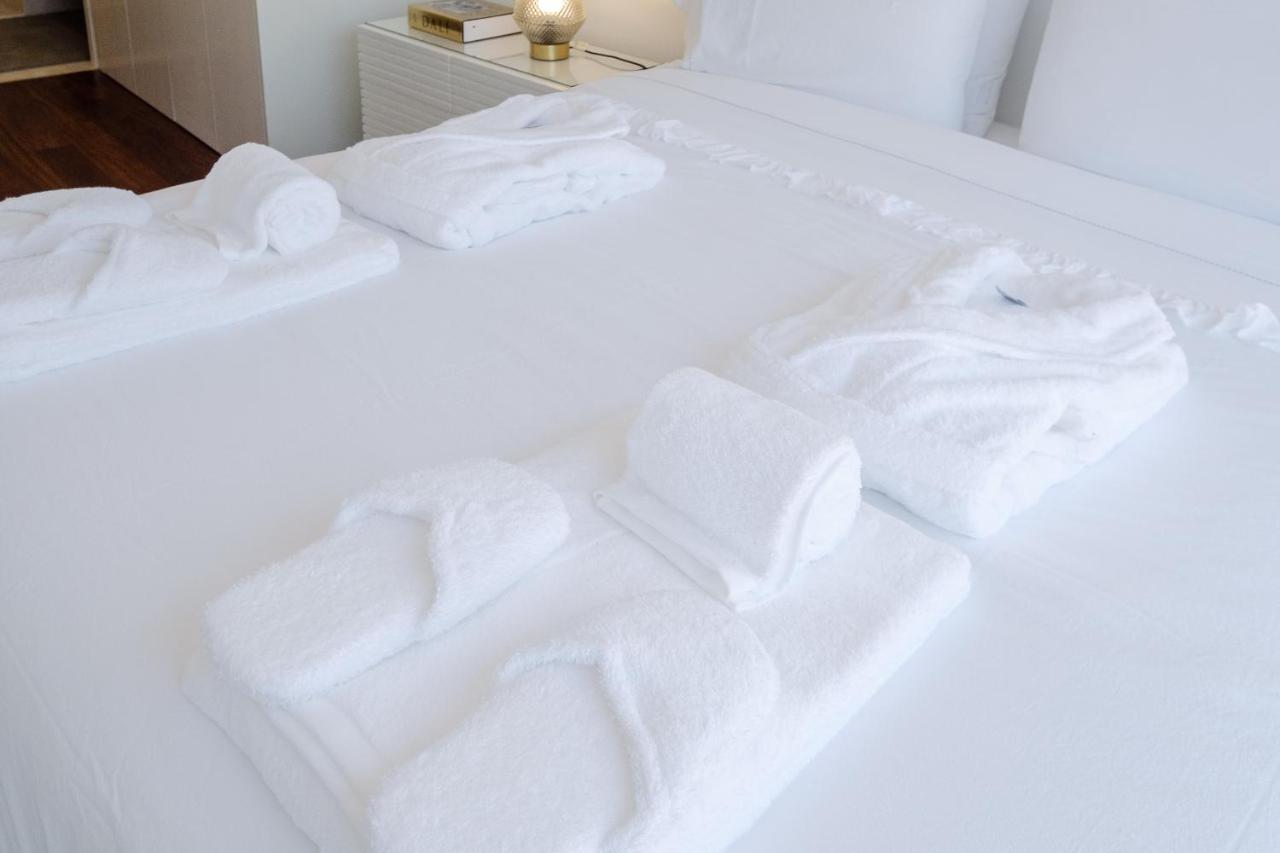 Boutique Rentals- Bliss By The Sea Apt- Ocean Views In Foz Appartement