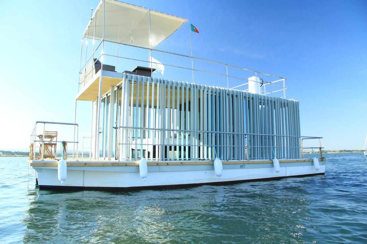 Botel Barco Casa Fuzeta
