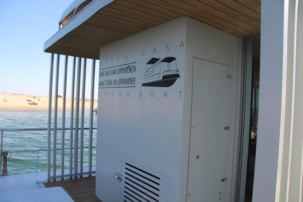 Barco Casa Fuzeta Botel Fuzeta