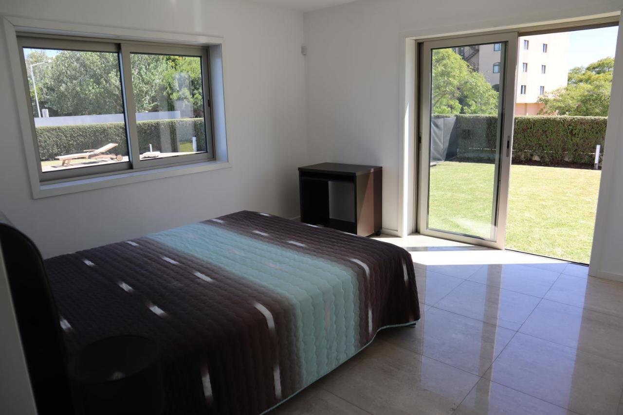 Dos Salgados, 6 Bdr, Front, Near Salgados Golf Club Villa