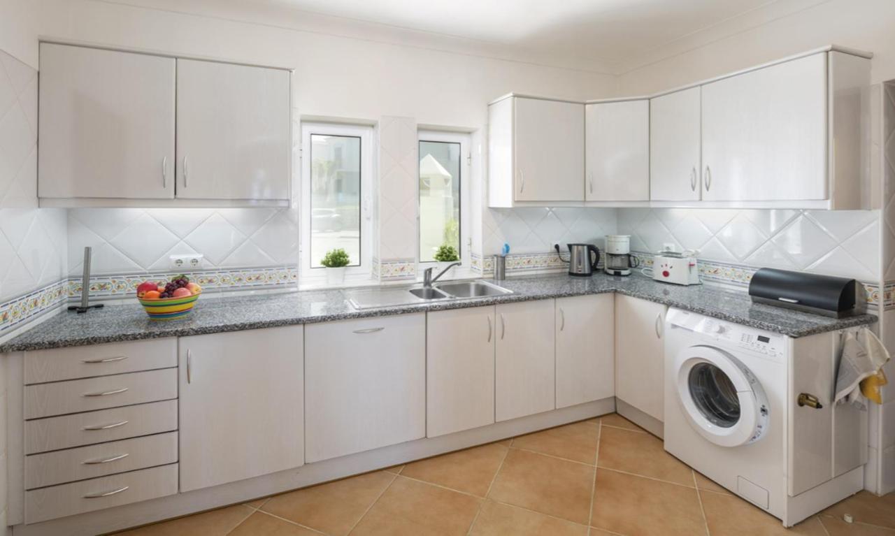 Spacious In Carvoeiro With Private Pool *