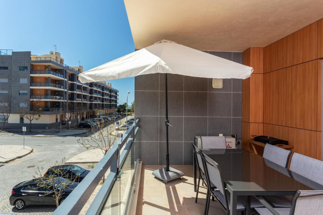 Privilege Benet With Rooftop Pool, Village Marina - *