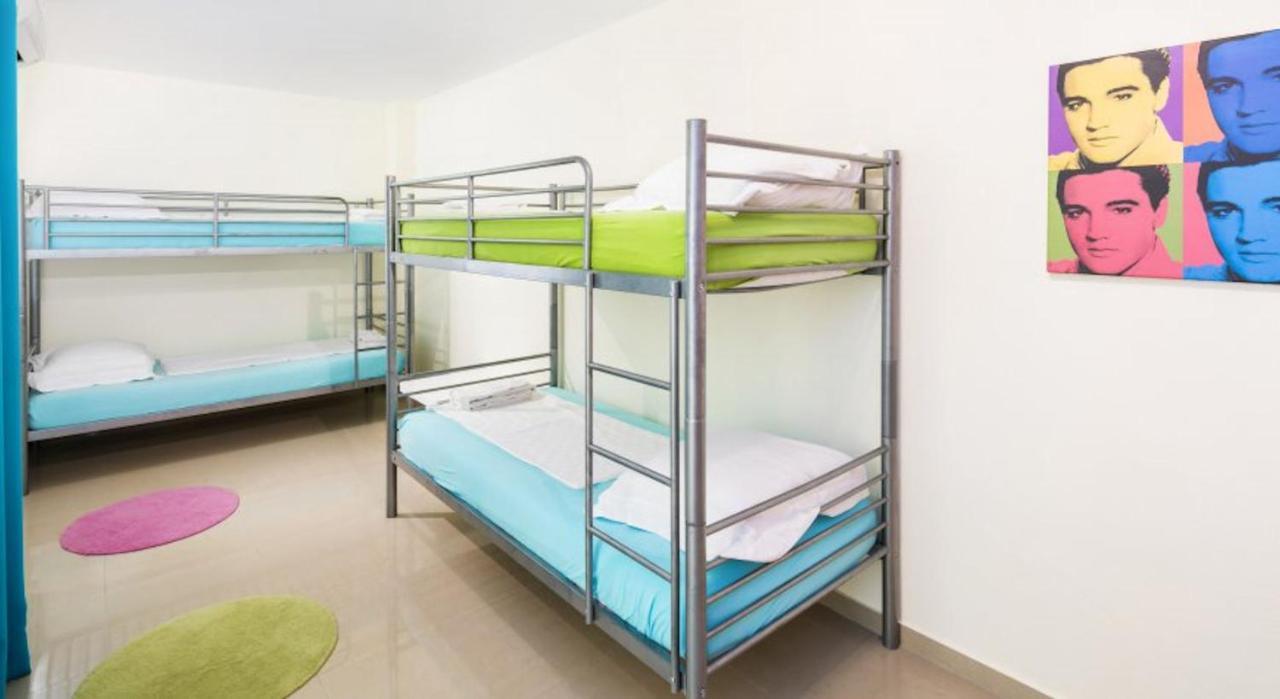 Villa Povo Do Burro, Beautiful And Elegant Villa, Few Minutes Walk To Resort Centre