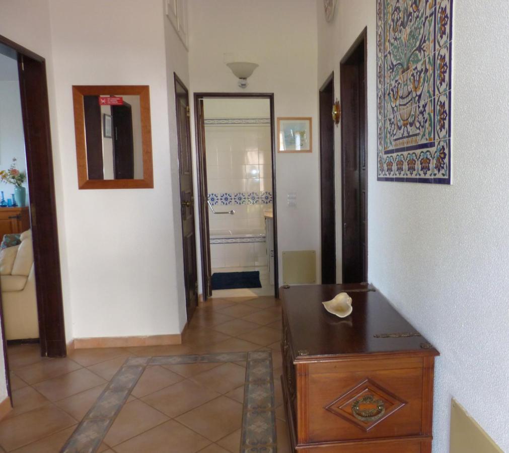 Villa Ocean Facing At Senhora Da Rocha Porches (Algarve)