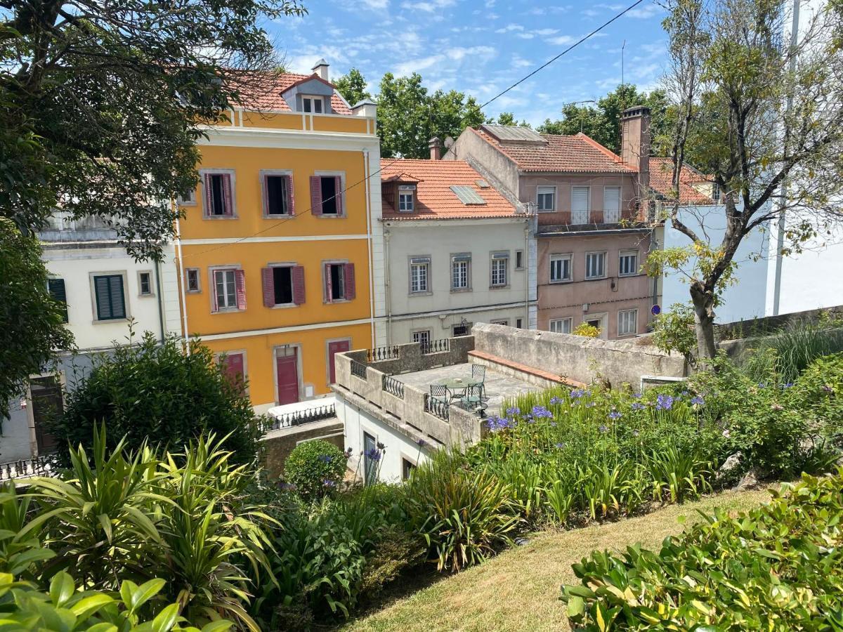 Bed & Breakfast Lanui Vintage Sintra