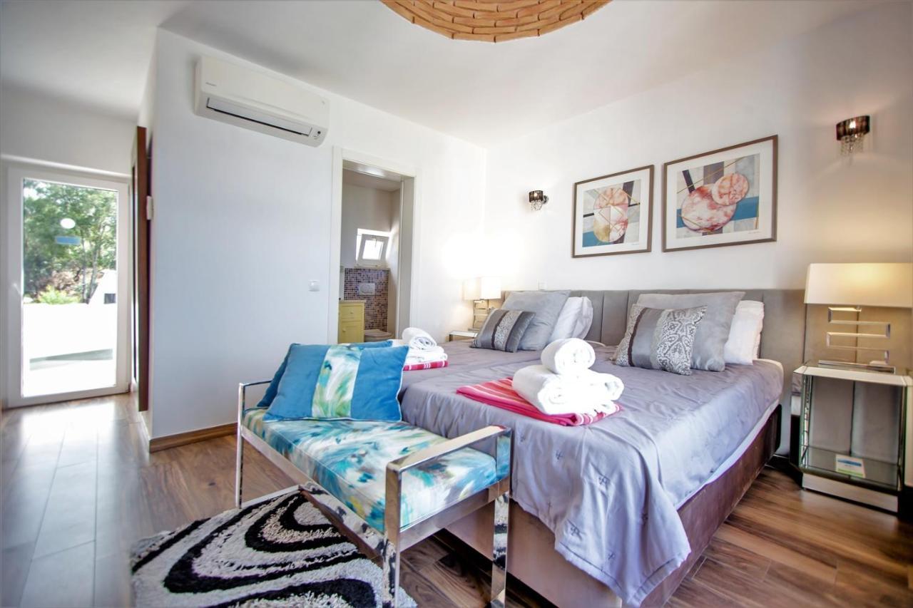 Beachfront De La Private Pool&jacuzzi, Private Path * Albufeira