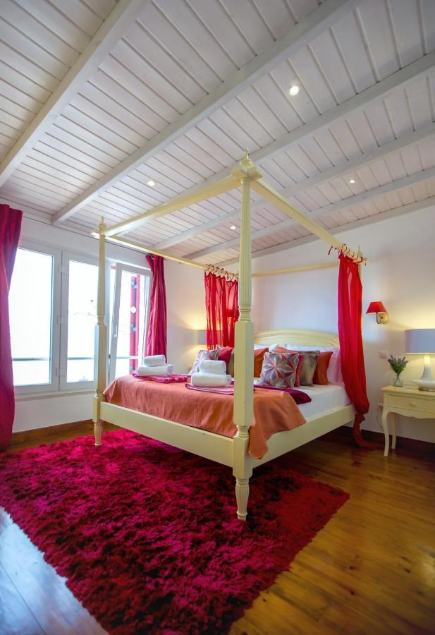Beachfront De La Private Pool&jacuzzi, Private Path Villa Albufeira