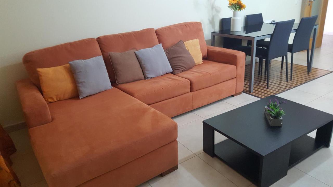 Plaza 305 Apartment *