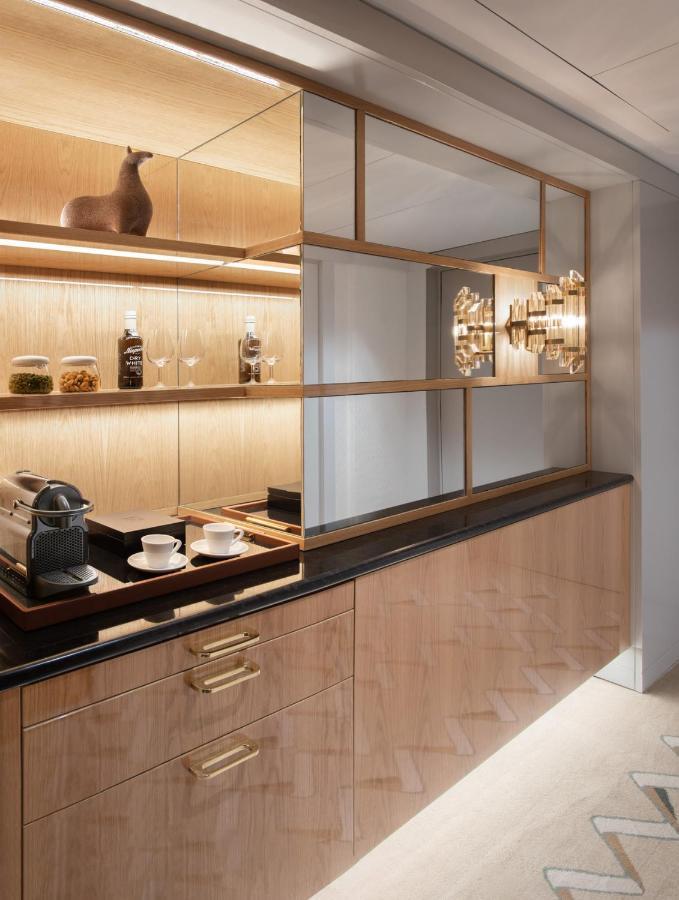 Four Seasons Ritz Hotel