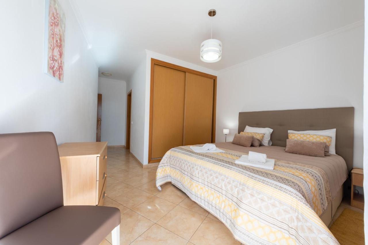 Apartment Monarquia - T3 *