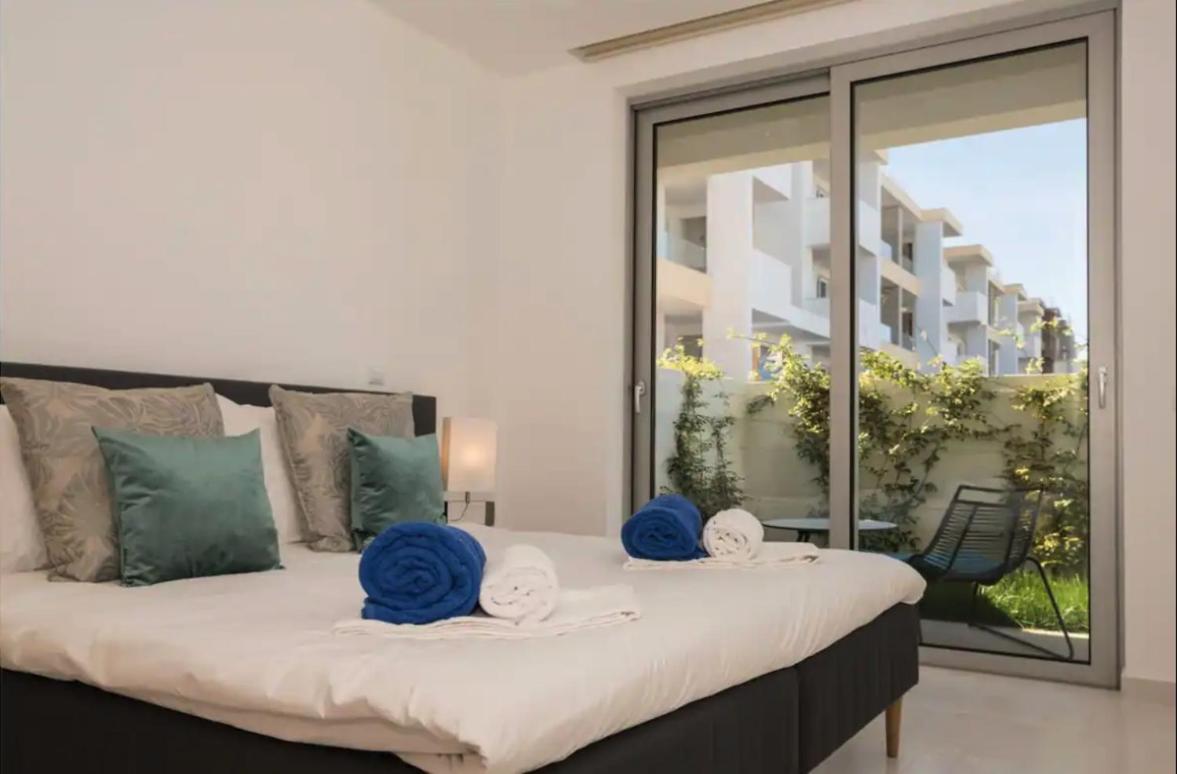 Zentuni Ocean Front Apartment