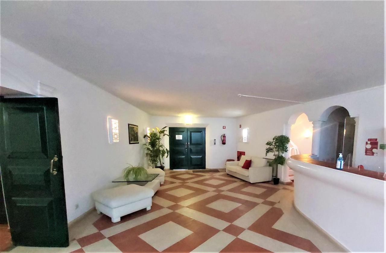 Walls Rooftop Terrace Duplex @ Citycenter & Apartment *