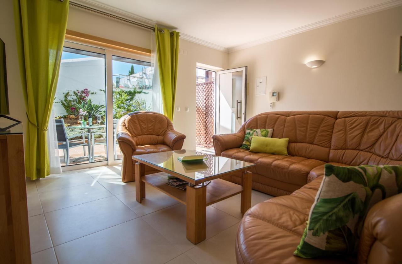 Cliff-top Townhouse With Stunning Ocean Views Apartment *