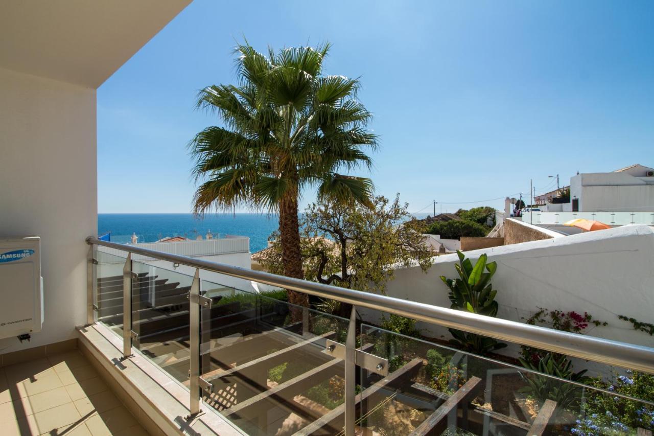 Cliff-top Townhouse With Stunning Ocean Views *