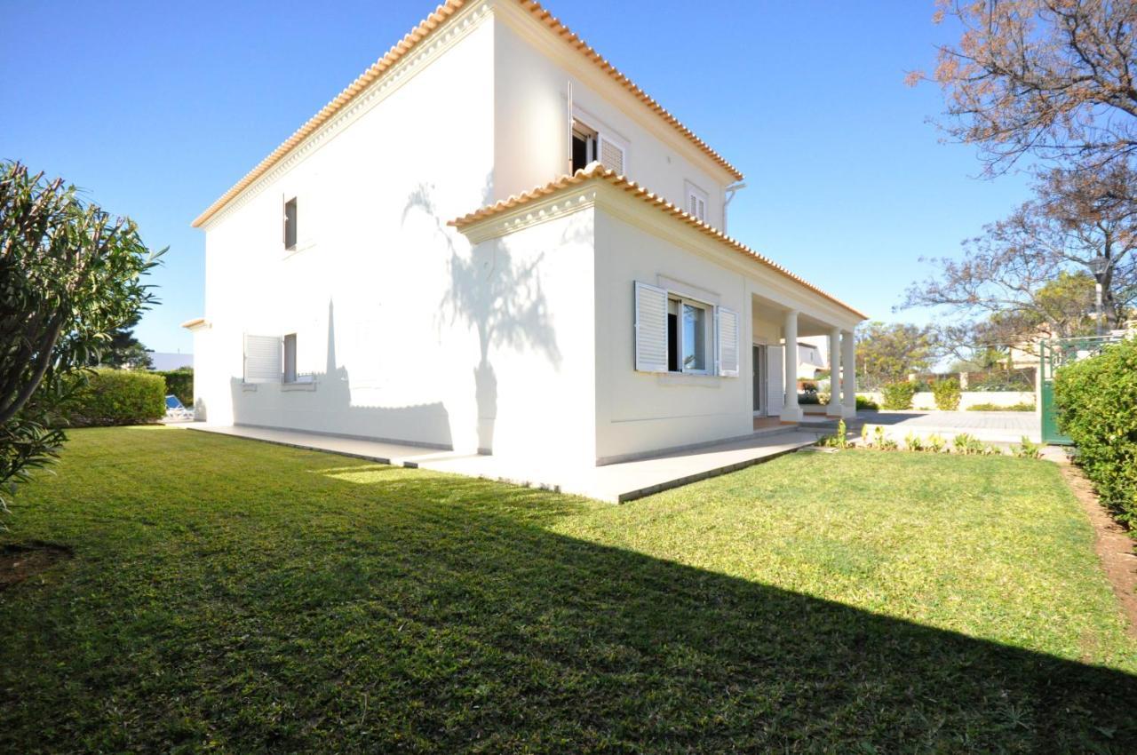 Large 3 Bedroom Private Pool In Vilasol Villa Quarteira