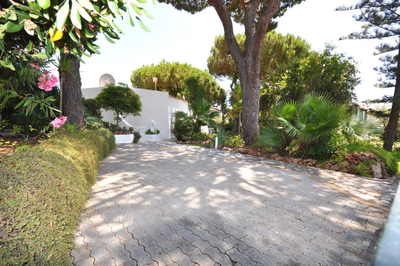 Delightful Single-storey Villa, Private Pool, Free Air Conditioning And Wifi *