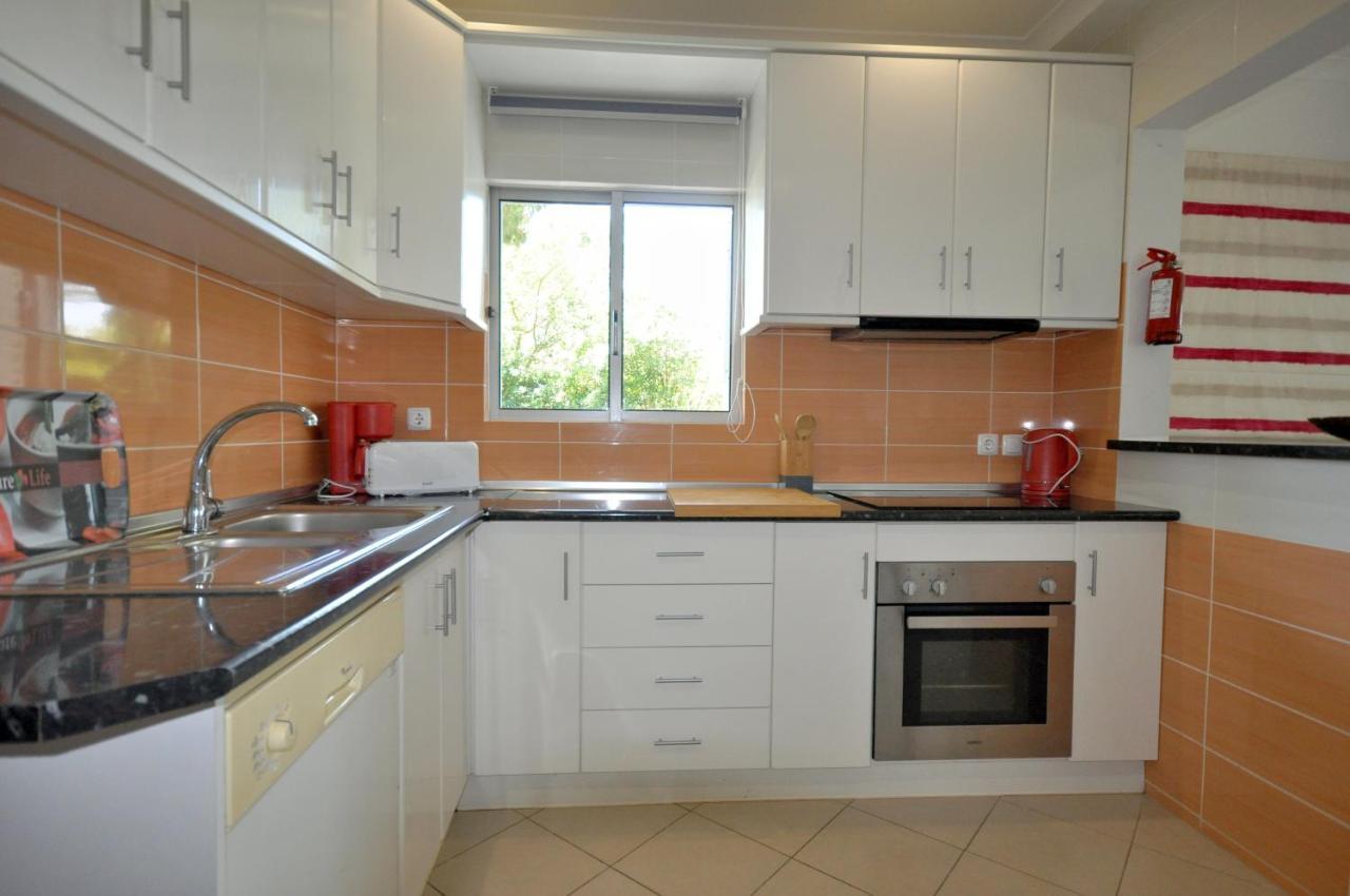Delightful Single-storey Villa, Private Pool, Free Air Conditioning And Wifi