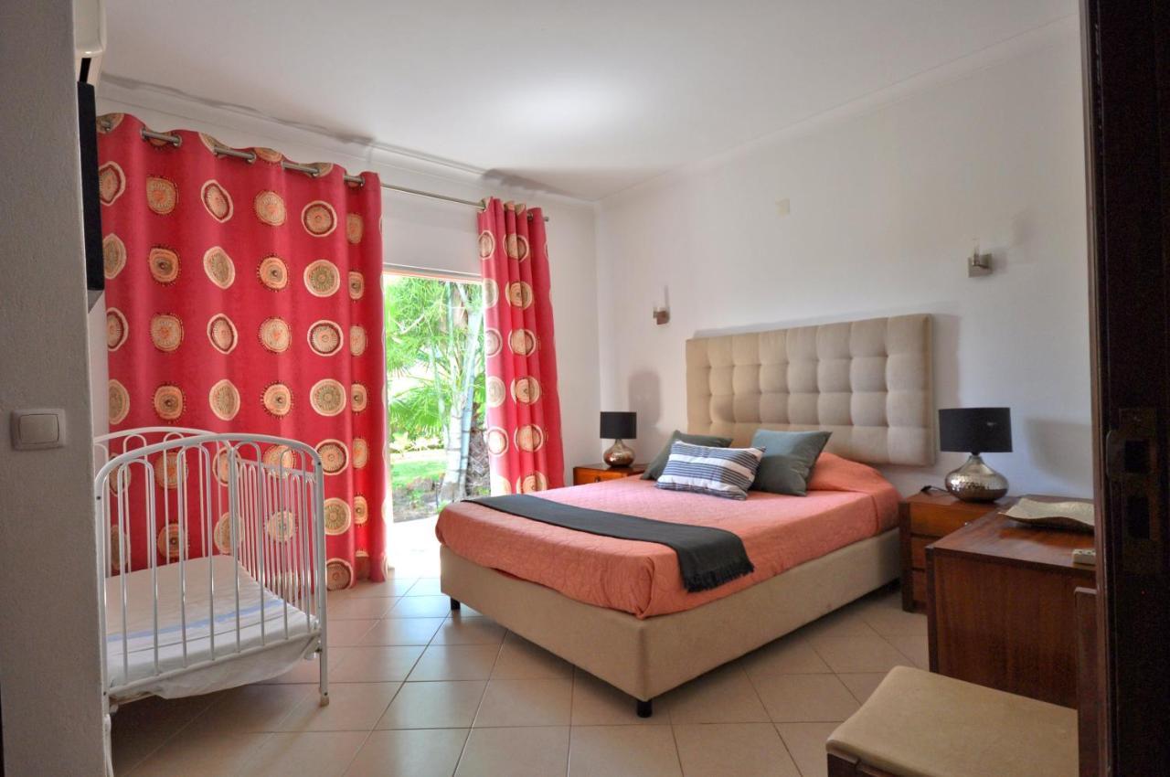 Villa Delightful Single-storey Villa, Private Pool, Free Air Conditioning And Wifi Vilamoura