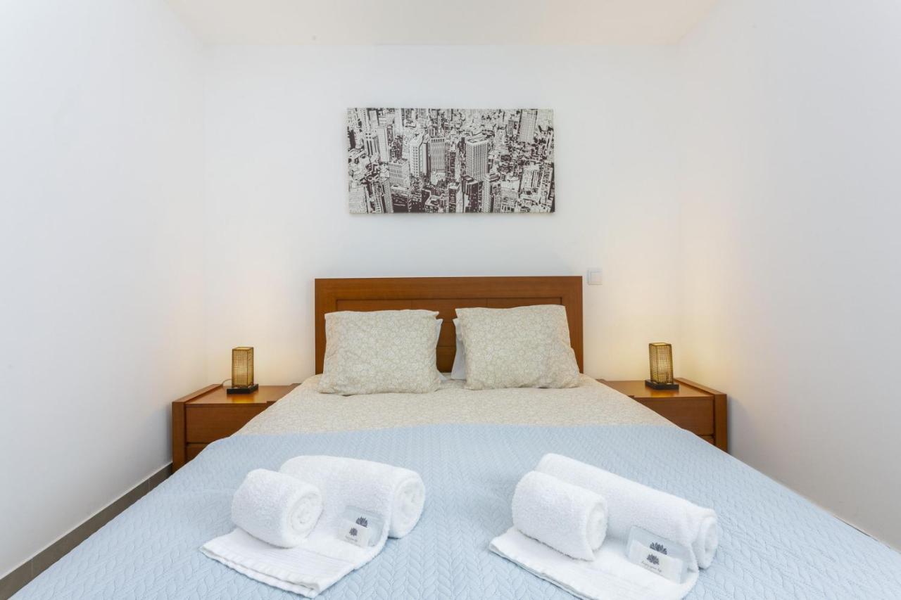 Apartment Miral 3 - Sea Front By Hd Quarteira