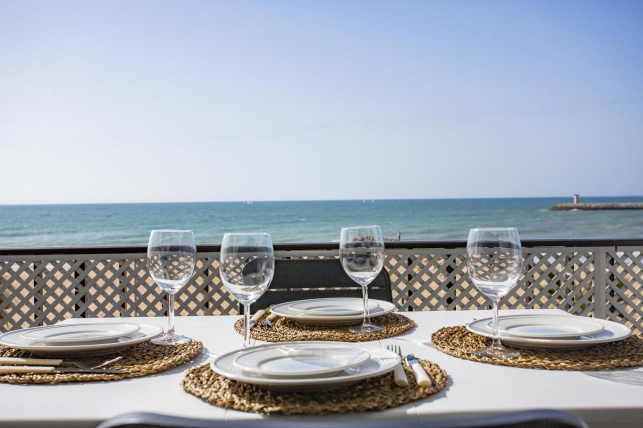 Apartment Miral 3 - Sea Front By Hd *
