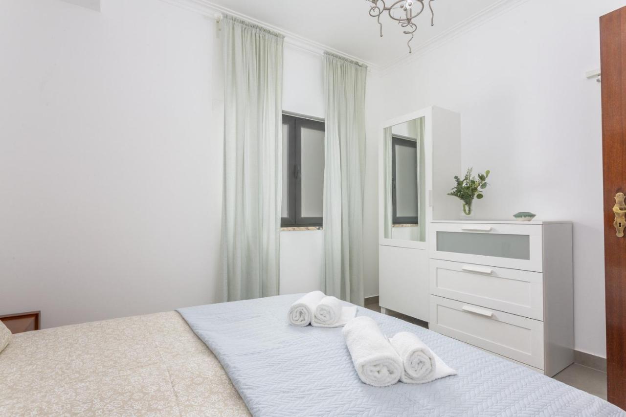 Apartment Miral 3 - Sea Front By Hd