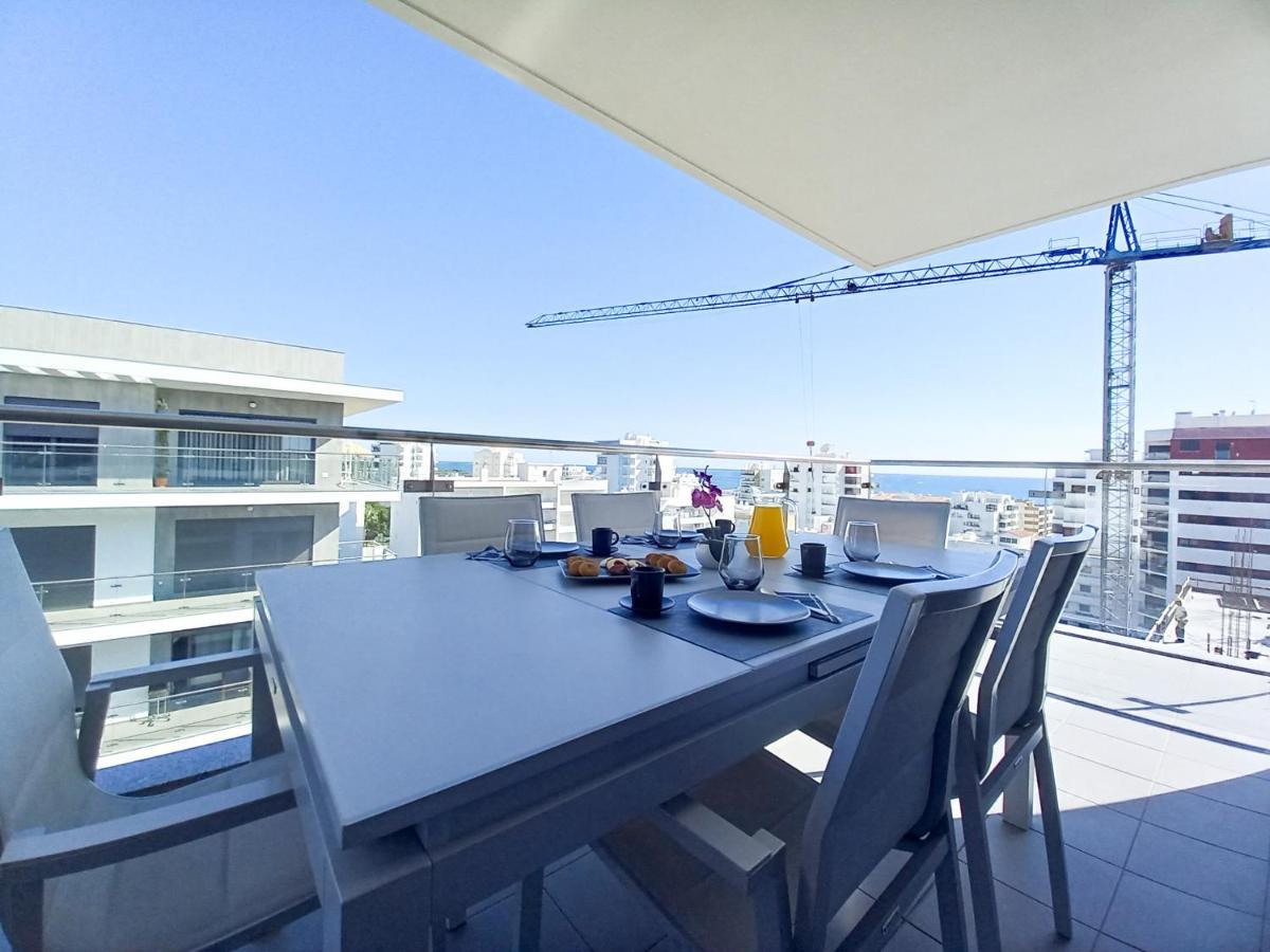 Apartamento T3 Alto -vista Mar,ar Condicionado,garagem *