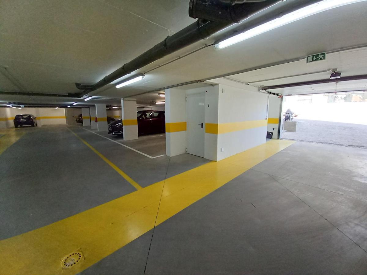 T3 Alto -vista Mar,ar Condicionado,garagem Apartamento *