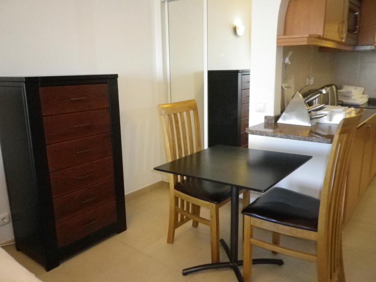 Apartment Main Avenue With Marina View Balcony Lagos