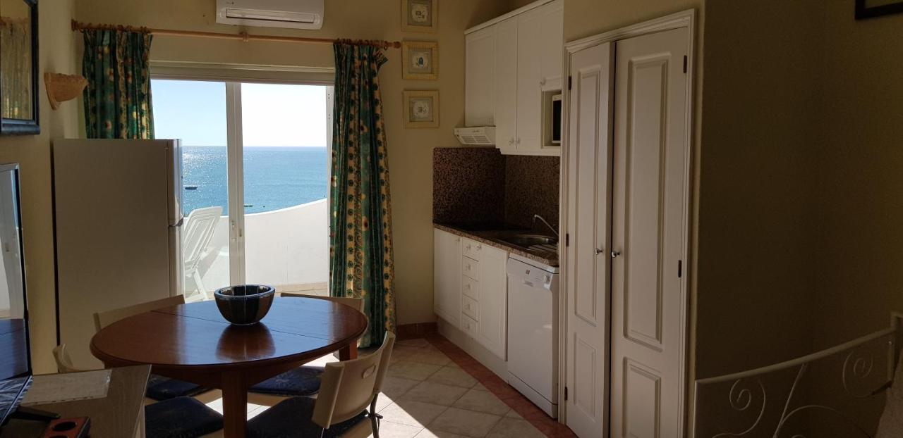 Oura Sunset Apartamento