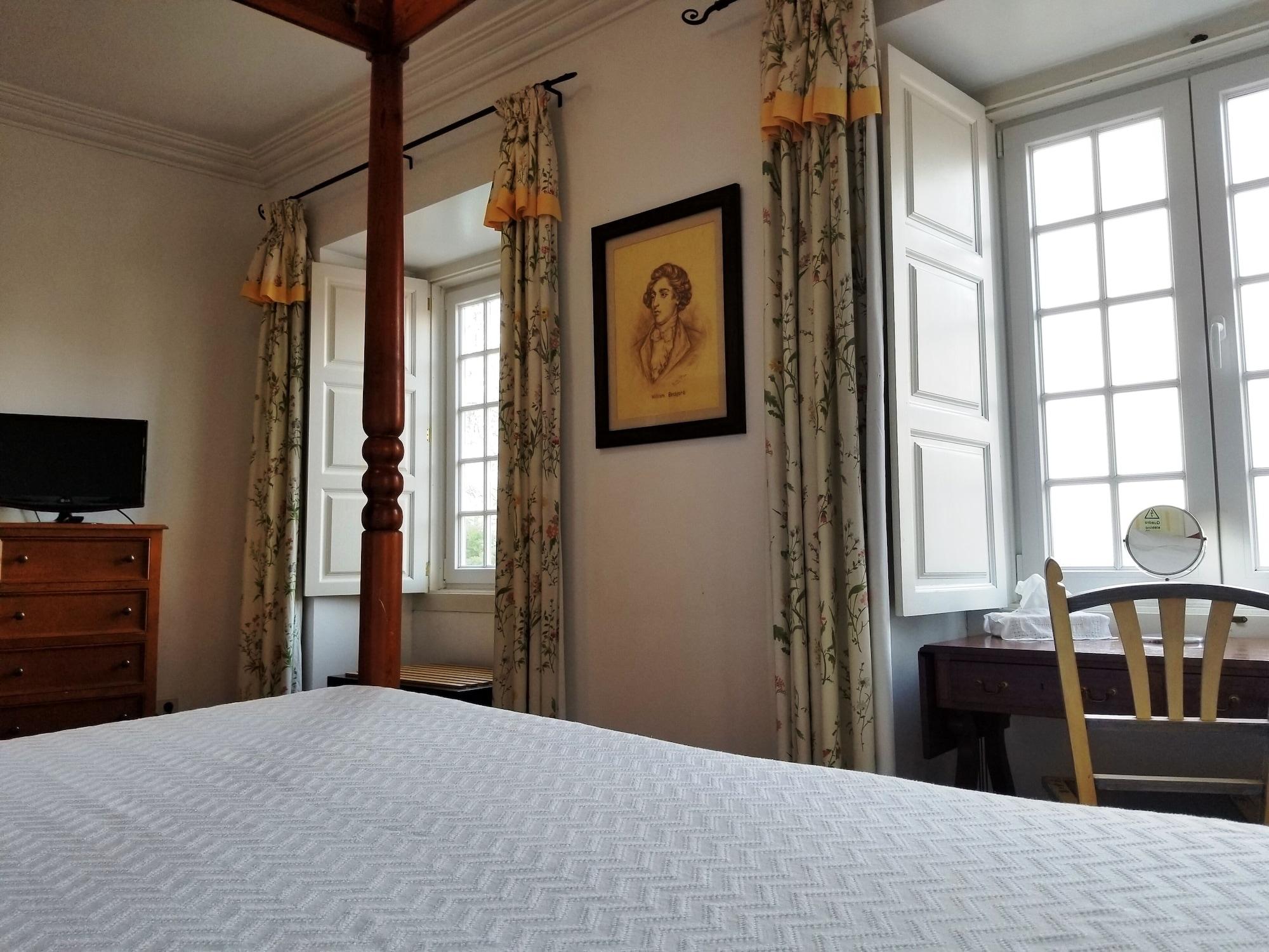 Lawrences Hotel