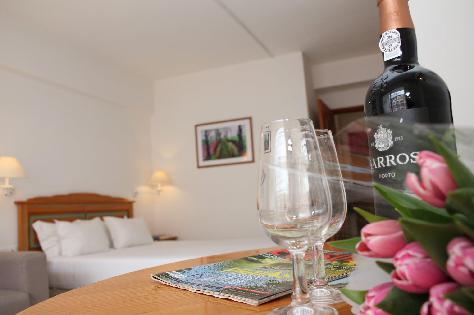 Aparthotel Ourabay - Art & Holidays