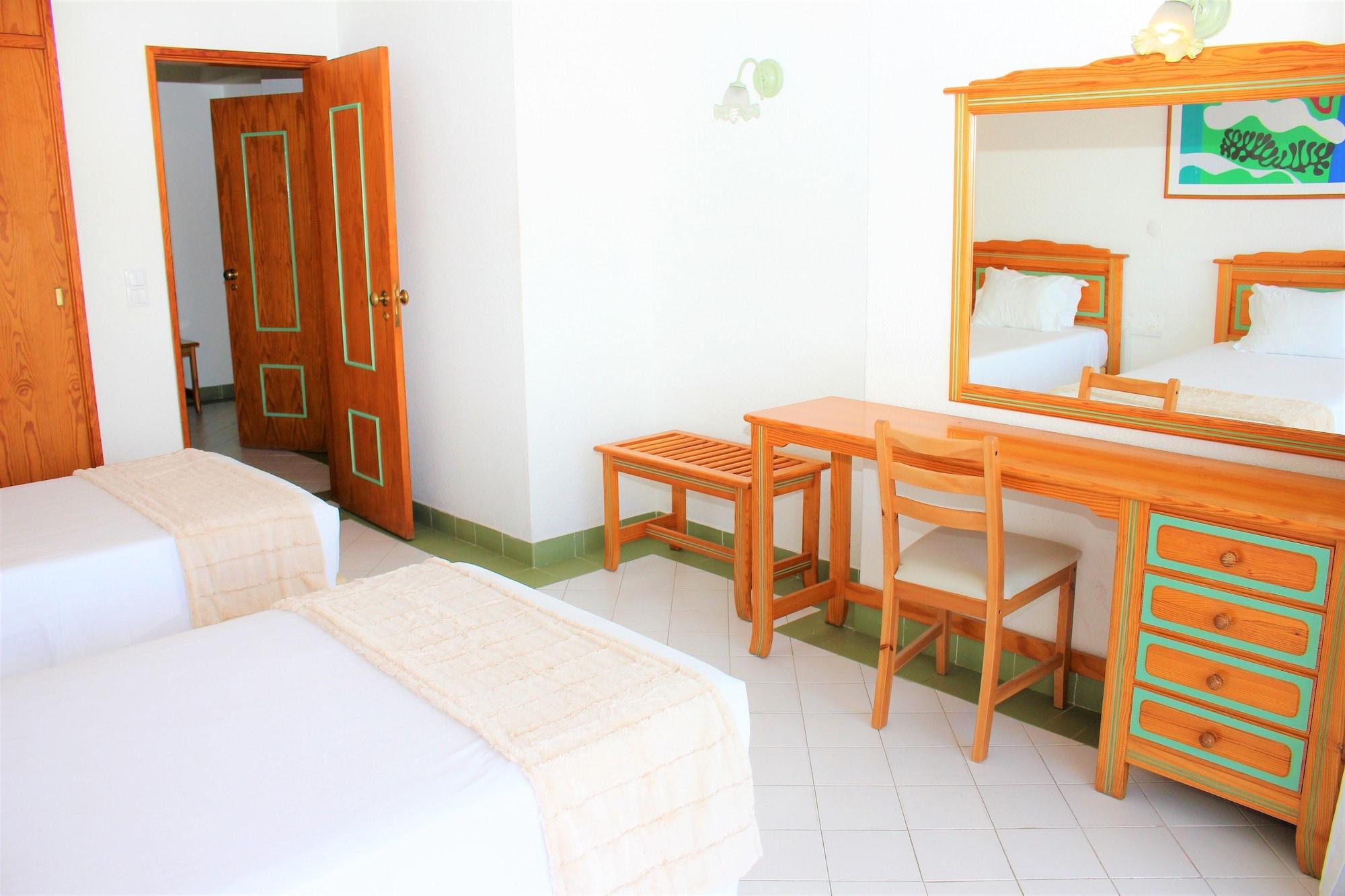 Ourabay - Art & Holidays Aparthotel