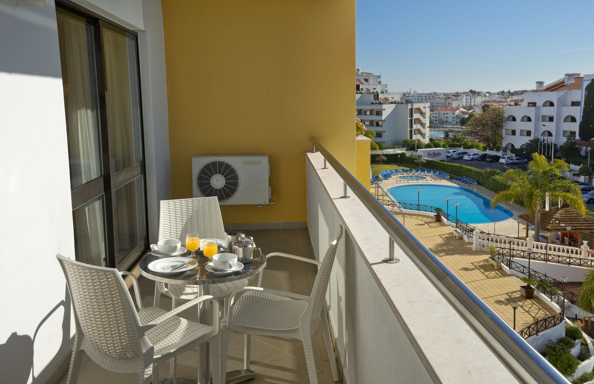 Paladim & Alagoamar Apartahotel