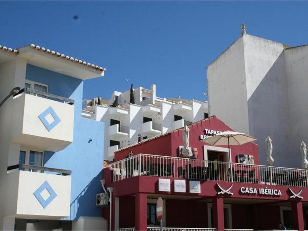 Casa Located Above Carvoeiro Beach! Apartment