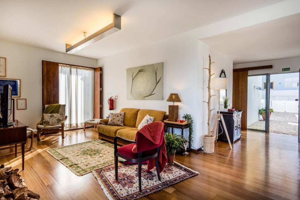 Beachside 5 Bdr 6 Baths Sleeps 9plus Ppl Villa