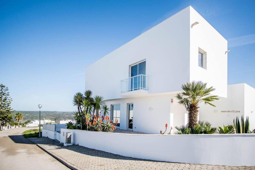 Villa Beachside 5 Bdr 6 Baths Sleeps 9plus Ppl Aljezur