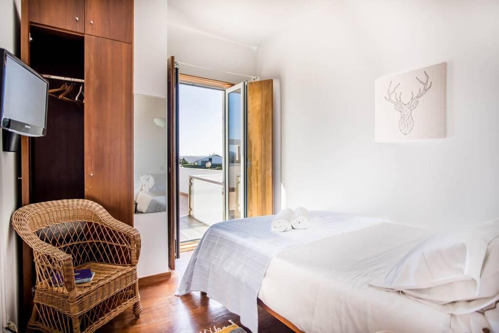 Beachside 5 Bdr 6 Baths Sleeps 9plus Ppl Villa